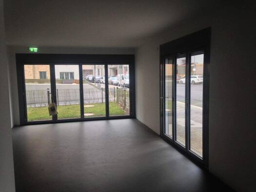 Laden zur Miete 1.600 € 1 Zimmer 70 m² Verkaufsfläche Flottwellstraße Tiergarten Berlin 10785