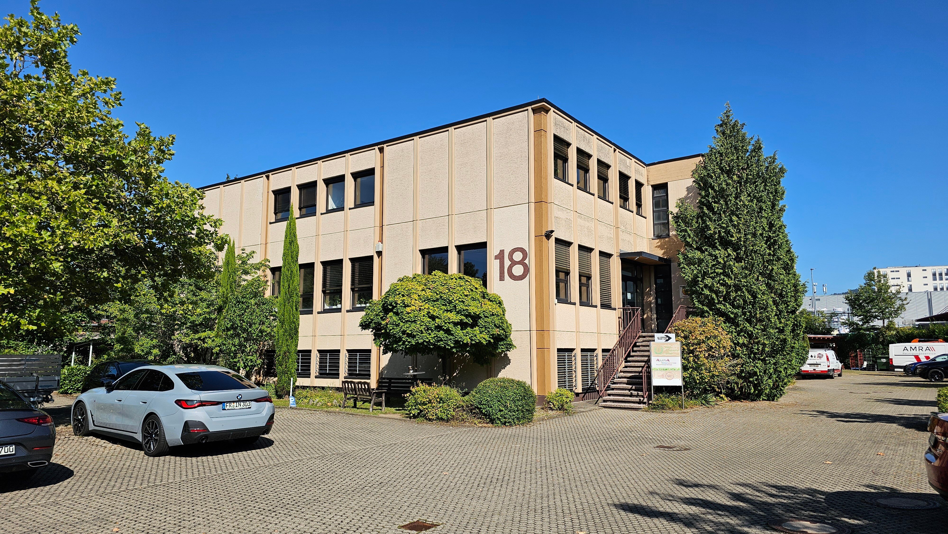 Büro-/Praxisfläche zur Miete 8,60 € 14 Zimmer 736 m²<br/>Bürofläche ab 350 m²<br/>Teilbarkeit Obere Hardtstr. 18 St. Georgen - Nord Freiburg im Breisgau 79114