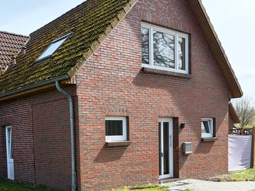 Haus zur Miete 900 € 5,5 Zimmer 90 m² frei ab 01.06.2026 Lehmden Rastede 26180