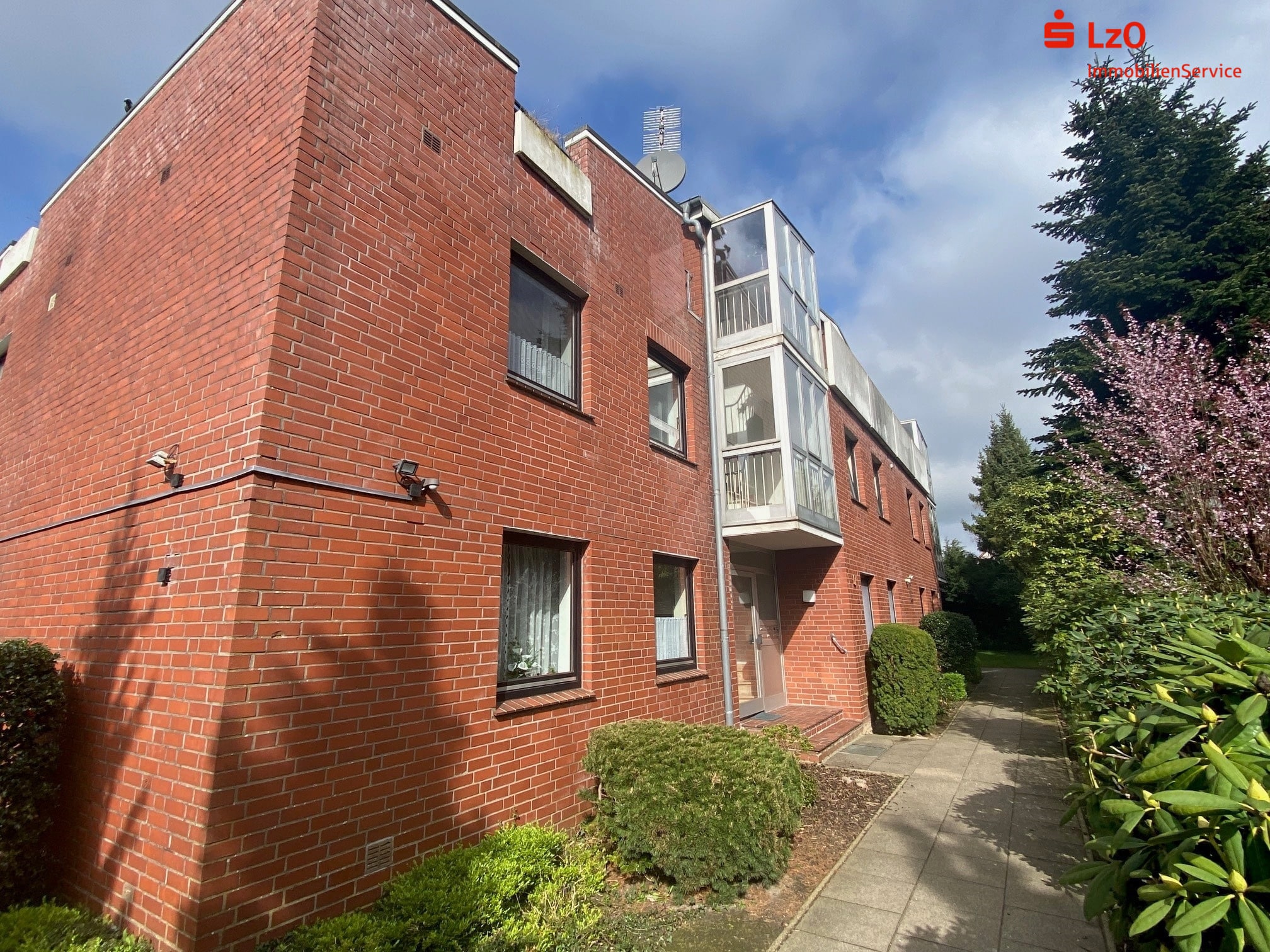 Wohnung zum Kauf 105.000 € 2 Zimmer 62 m²<br/>Wohnfläche 1.<br/>Geschoss Varel Varel 26316