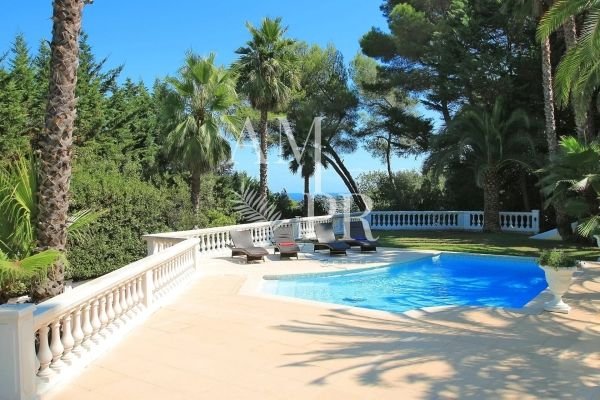 Einfamilienhaus zum Kauf 1.800.000 € 6 Zimmer 183 m²<br/>Wohnfläche Terrefial Cannes 06400