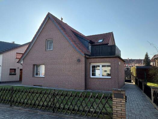 Einfamilienhaus zum Kauf 158.500 € 5 Zimmer 108,6 m² 458 m² Grundstück frei ab sofort Büddenstedt Büddenstedt 38372