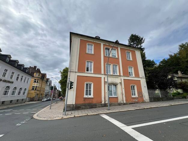 Wohnung zur Miete 600 € 3 Zimmer 84,1 m² 2. Geschoss Innenstadt Hof 95028
