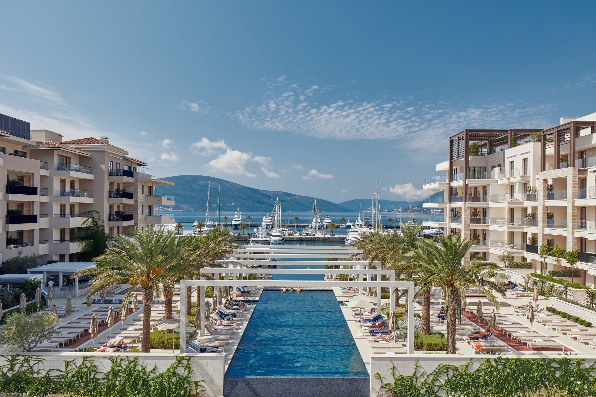 Penthouse zum Kauf 5.540.923 € 9 Zimmer 362,9 m²<br/>Wohnfläche Porto Montenegro