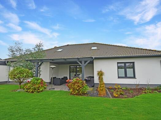 Einfamilienhaus zum Kauf 550.000 € 6 Zimmer 230 m² 766 m² Grundstück Lachendorf 29331