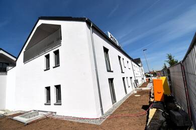 Wohnung zur Miete 1.543 € 4 Zimmer 117 m² 1. Geschoss frei ab 01.06.2025 An den Fichtenäckern 10 Veitshöchheim Veitshöchheim 97209