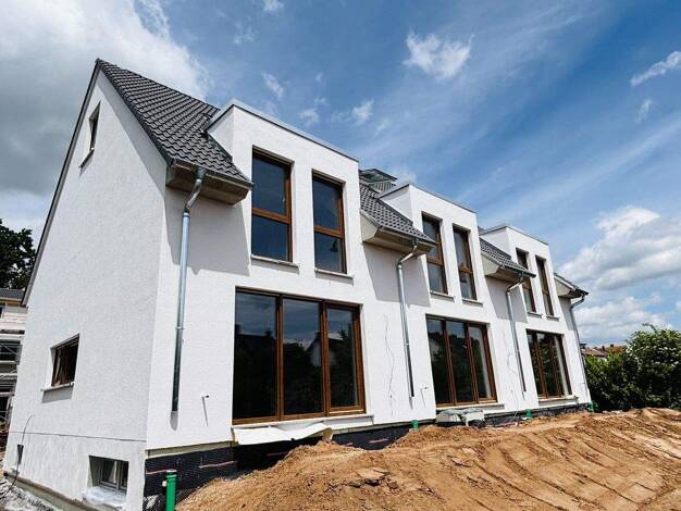 Reihenendhaus zum Kauf - Erstbezug 632.300 € 4 Zimmer 107 m² 236 m² Grundstück frei ab 31.12.2025 Fechenheimer Weg 77 Bischofsheim Maintal 63477