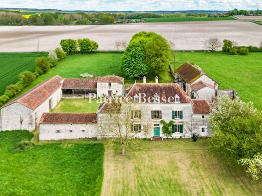 Einfamilienhaus zum Kauf 449.000 € 6 Zimmer 280 m² 29.362 m² Grundstück Richelieu 37120