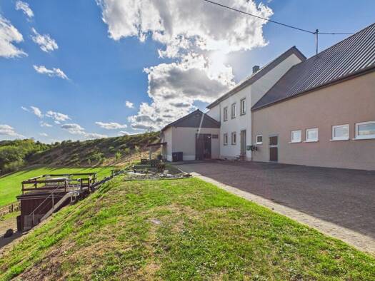 Einfamilienhaus zum Kauf 520.000 € 6 Zimmer 200 m² 51.149 m² Grundstück Karlshausen 54673