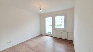 Wohnung zur Miete 430 € 4 Zimmer 81 m² 2. Geschoss frei ab 01.07.2025 Th.-Stock-Str. 8 Rothenburg Rothenburg 02929