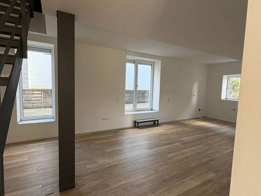 Wohnung zur Miete 850 € 4 Zimmer 95 m² Geschoss EG/2 frei ab sofort Weisbrunn Eltmann 97483