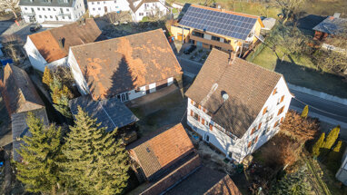 Haus zum Kauf 690.000 € 6 Zimmer 180 m² 2.420 m² Grundstück Binningen Hilzingen 78247