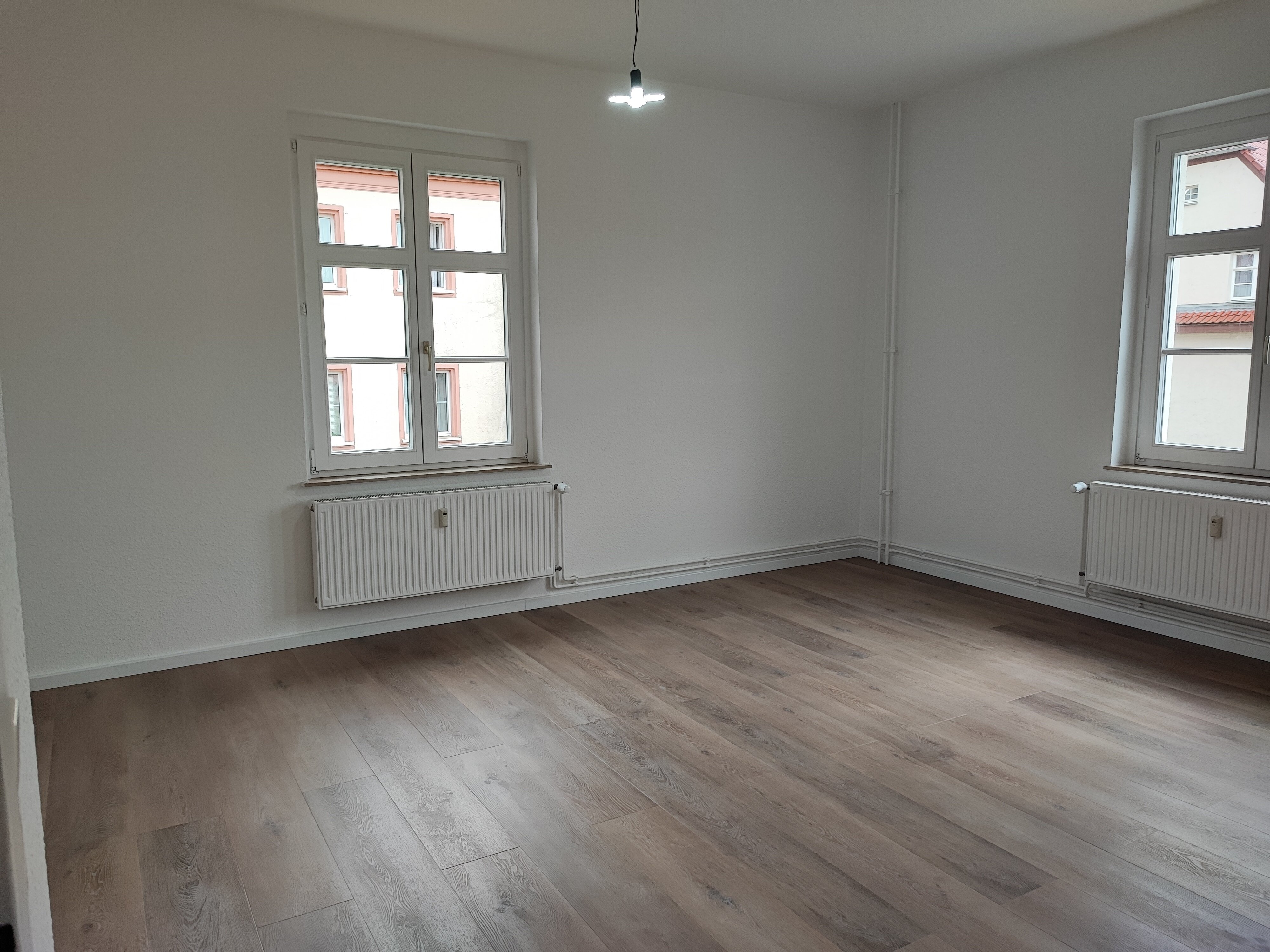 Wohnung zur Miete 385 € 3 Zimmer 69,5 m²<br/>Wohnfläche 2.<br/>Geschoss ab sofort<br/>Verfügbarkeit Zum Zschopautal 7 Schönborn-Dreiwerden Rossau 09661