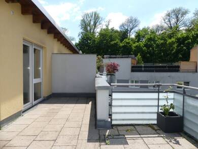 Wohnung zur Miete 945 € 2 Zimmer 67,7 m² Dachgeschoss Ludwigsburg - Ost Ludwigsburg 71638