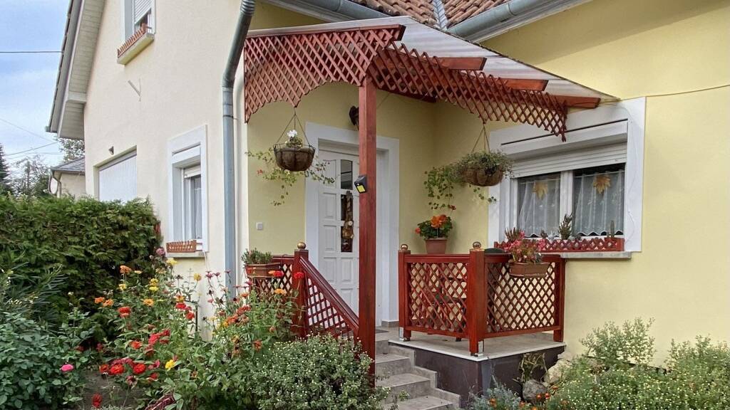 Haus zum Kauf provisionsfrei 146.000 € 6 Zimmer 140 m² 1.000 m² Grundstück Zalaszabar