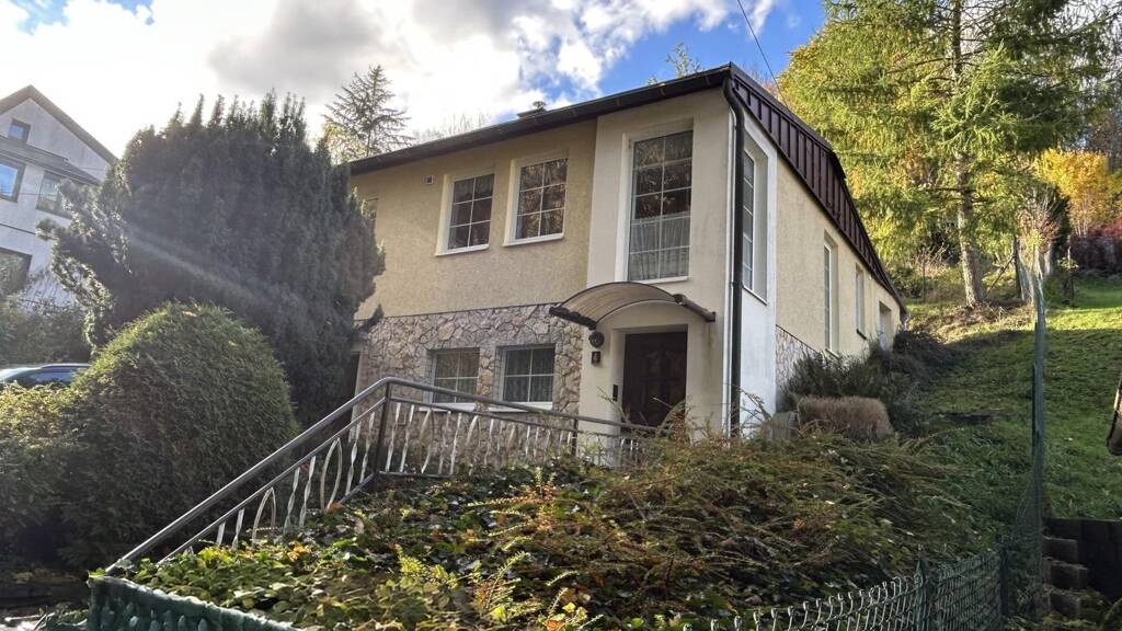 Bungalow zum Kauf 99.500 € 3 Zimmer 86 m² 580 m² Grundstück frei ab sofort Leutenberg 07338