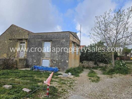 Haus zum Kauf 100.000 € 2 Zimmer 70 m² Vis