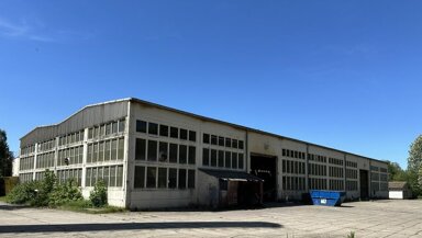 Lagerhalle zum Kauf 990.000 € 2.821 m² Lagerfläche Groß Plasten Groß Plasten 17192