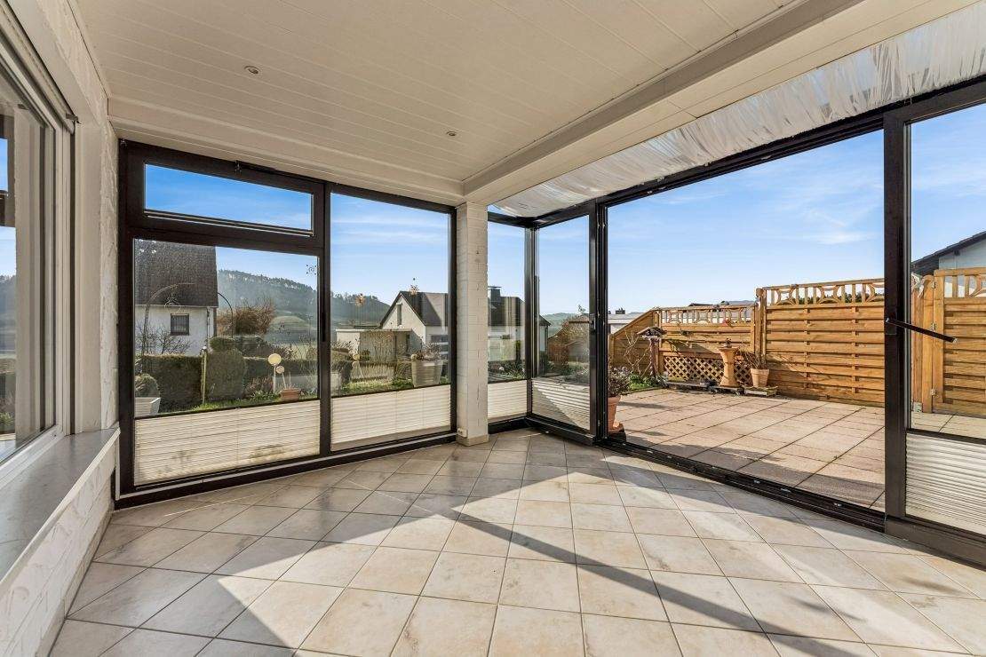 Immobilie in Zierenberg - Drei-Zimmer-Eigentumswohnung mit Garten und Garage - Bild 2