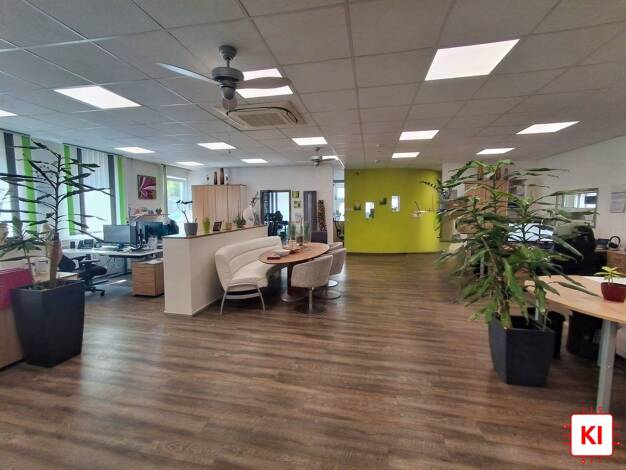 Bürogebäude zum Kauf 1.650.000 € 14 Zimmer Teublitz Teublitz 93158