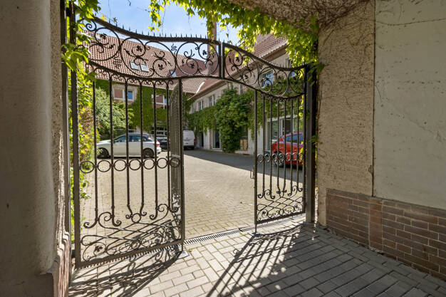 Wohn- und Geschäftshaus zum Kauf als Kapitalanlage geeignet 350.000 € 680 m² 804 m² Grundstück Alte Magdeburger Straße 2 Sangerhausen Sangerhausen 06526