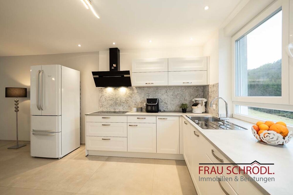 Einfamilienhaus zum Kauf 629.000 € 4,5 Zimmer 114,6 m²<br/>Wohnfläche 490 m²<br/>Grundstück Uttenhofen Tengen / Uttenhofen 78250