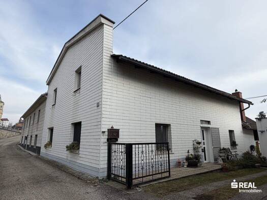 Haus zum Kauf 290.000 € 176 m² 493 m² Grundstück Enns 4470