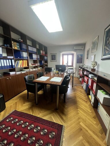 Büro-/Praxisfläche zum Kauf 227.000 € 3 Zimmer Center