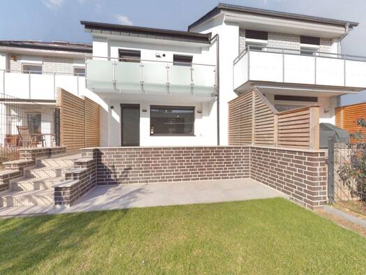 Reihenmittelhaus zur Miete - Erstbezug 1.695 € 4 Zimmer 145 m² 181 m² Grundstück Burgdorf Burgdorf 31303