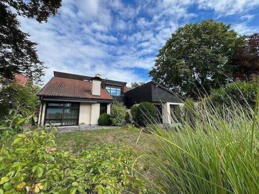 Einfamilienhaus zum Kauf 849.000 € 9 Zimmer 238 m² 725 m² Grundstück frei ab sofort Zirndorf 90513