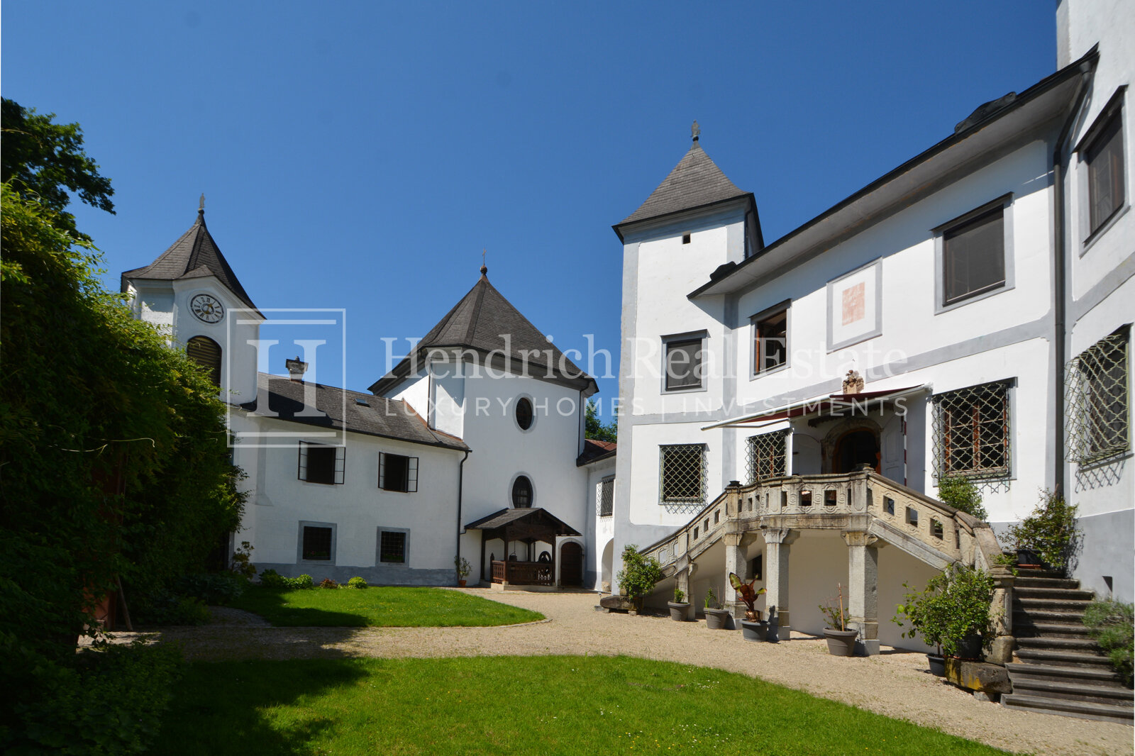 Schloss zum Kauf 4.490.000 € 17 Zimmer 27.362 m²<br/>Grundstück Desselbrunn / Windern 4693