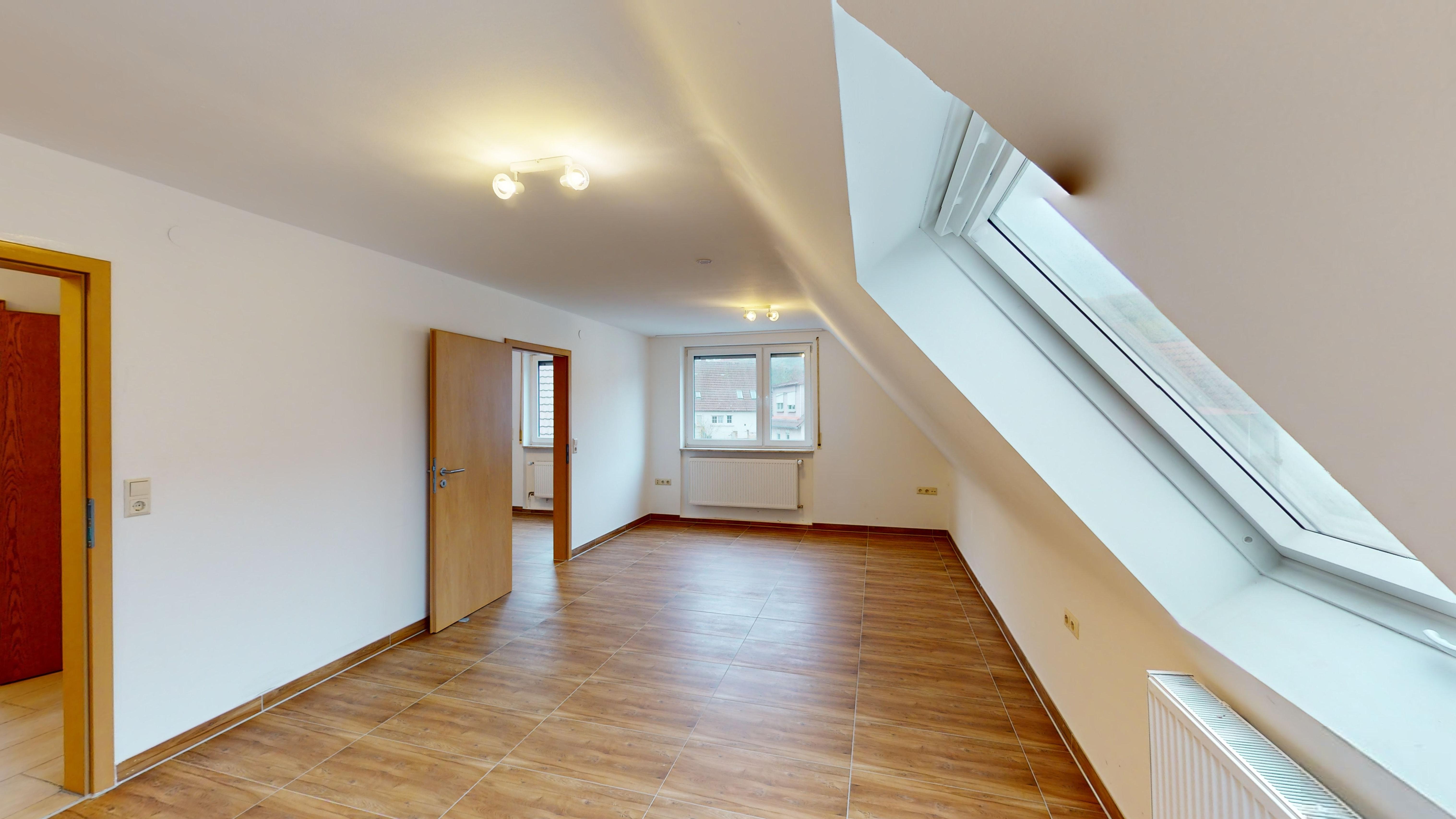 Wohnung zur Miete 850 € 3 Zimmer 90 m²<br/>Wohnfläche 2.<br/>Geschoss Hohenstein Bönnigheim 74357