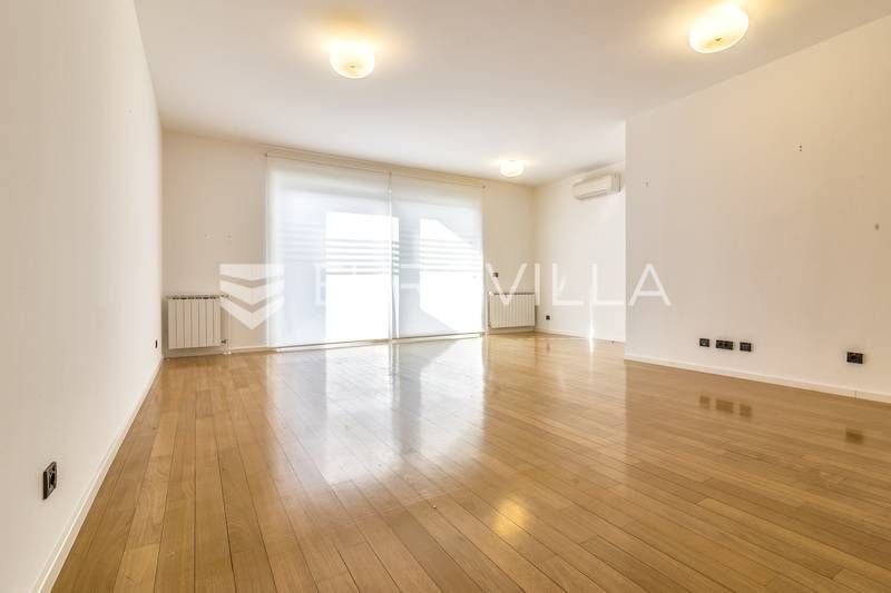 Wohnung zur Miete 2.800 € 3 Zimmer 200 m²<br/>Wohnfläche 4.<br/>Geschoss Donji grad Donji grad 10000