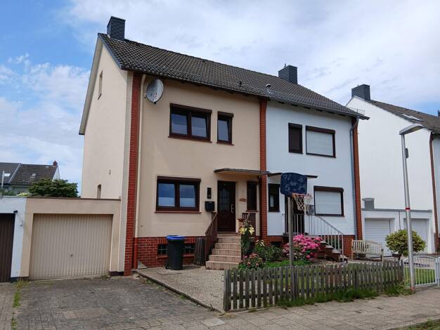 Doppelhaushälfte zum Kauf 207.000 € 4 Zimmer 115 m² 292 m² Grundstück Langen Geestland 27607