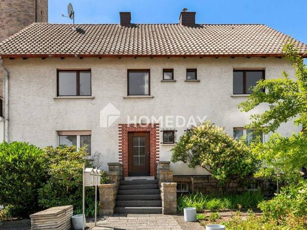 Mehrfamilienhaus zum Kauf 625.000 € 7 Zimmer 260 m² 589 m² Grundstück Neuhof 36119