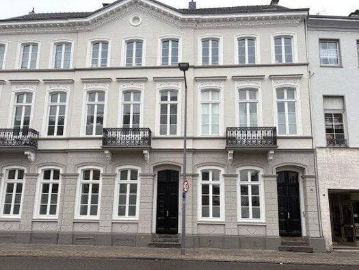 Wohnung zum Kauf 215.000 € 2 Zimmer 77 m² frei ab 01.04.2026 Stadtmitte Krefeld 47798