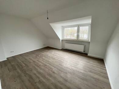 Wohnung zur Miete 469 € 2 Zimmer 60 m² Dachgeschoss Bottroper Str. 228 Bochhold Essen 45356