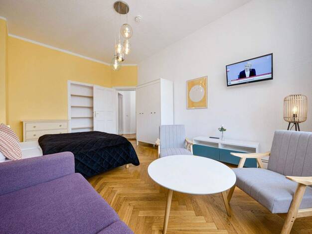 Wohnung zur Miete Wohnen auf Zeit 2.490 € 3 Zimmer 107 m² frei ab 14.07.2026 Prenzlauer Berg Berlin 10405