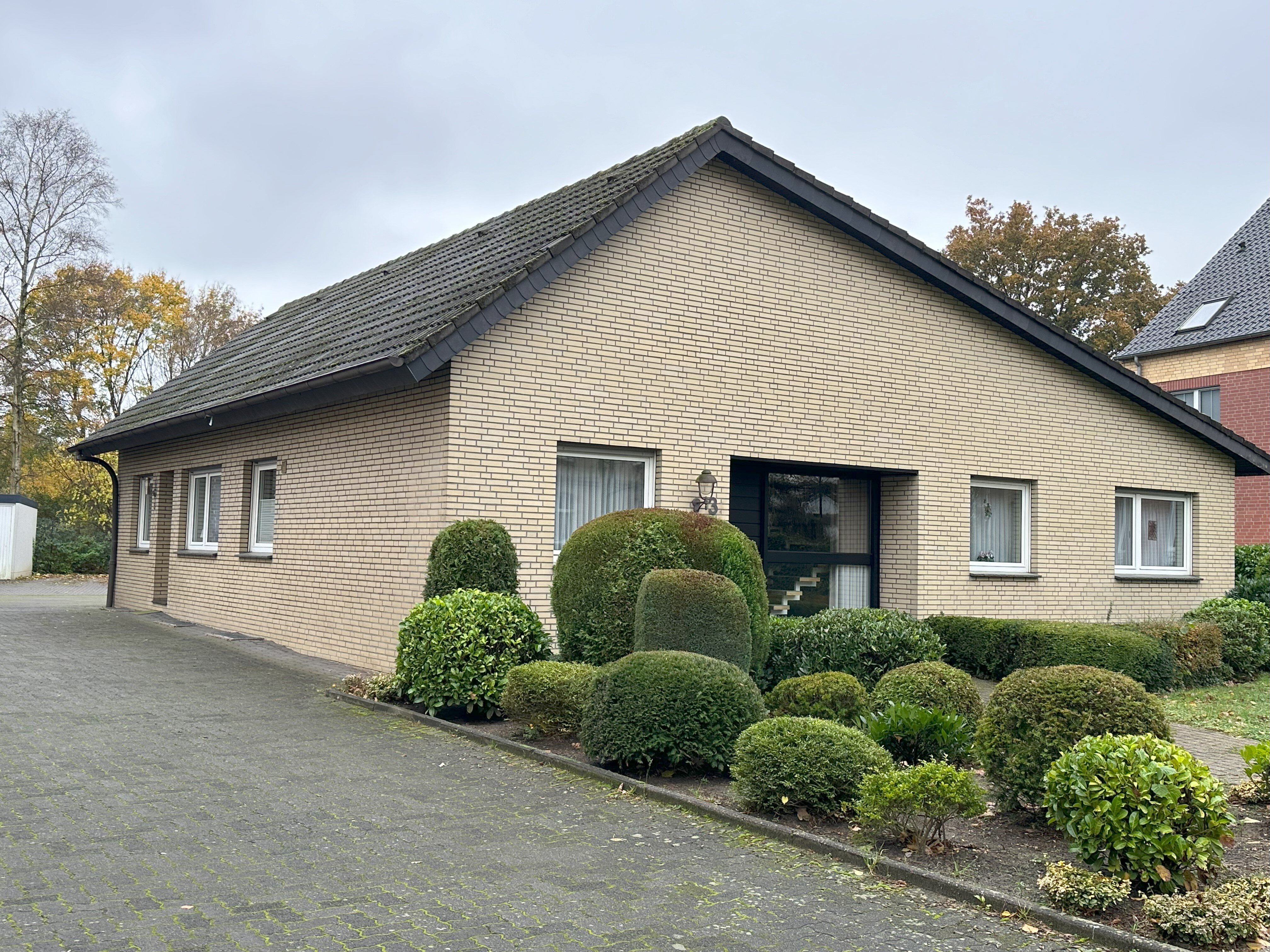 Bungalow zum Kauf 399.000 € 4 Zimmer 118,3 m²<br/>Wohnfläche 990 m²<br/>Grundstück Holsterhausen Dorsten 46284