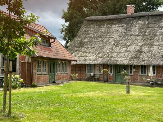 Einfamilienhaus zum Kauf 898.000 € 8 Zimmer 202 m² 2.396 m² Grundstück Marleben Trebel / Marleben 29494