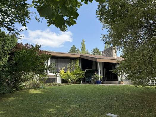 Einfamilienhaus zum Kauf 675.000 € 8 Zimmer 258 m² 1.077 m² Grundstück Crailsheim 74564