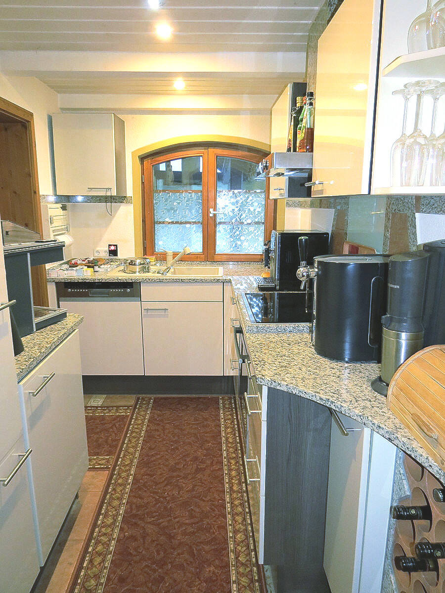 Wohnen wie in einem Haus - 2- Zimmer Wohnung im EG zentral in Dinkelsbühl mit Ausbauzimmer – Dinkelsbühl – Bild 1 von 12