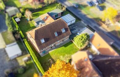Einfamilienhaus zum Kauf provisionsfrei 529.000 € 9 Zimmer 265 m² 1.197 m² Grundstück frei ab sofort Hellendorf Wedemark 30900