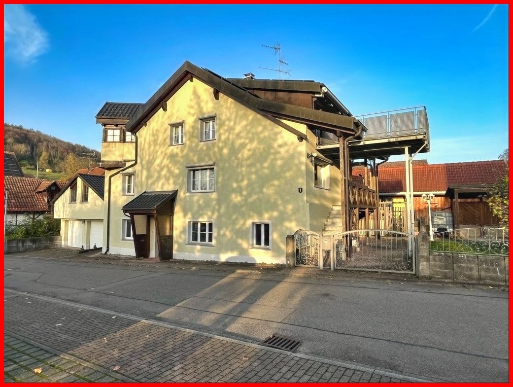 Einfamilienhaus zum Kauf 289.000 € 7,5 Zimmer 187,3 m²<br/>Wohnfläche 299 m²<br/>Grundstück Dangstetten Küssaberg 79790