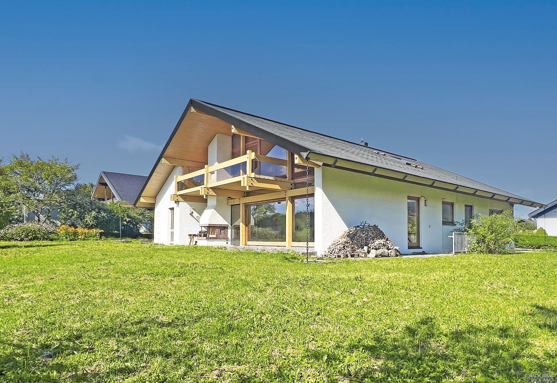 Einfamilienhaus zum Kauf provisionsfrei 780.000 € 8 Zimmer 229,7 m²<br/>Wohnfläche 994 m²<br/>Grundstück Spaichingen 78549