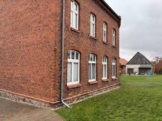 Haus zum Kauf 190.000 € 7 Zimmer 500 m² Grundstück Insel Stendal 39576