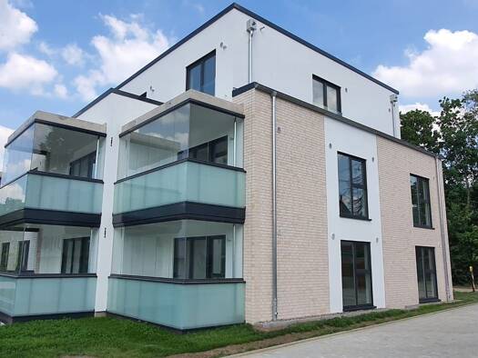 Wohnung zur Miete 1.150 € 4 Zimmer 94,7 m² EG frei ab sofort Nachtigallenweg 3 Kernstadt Süd Peine 31226