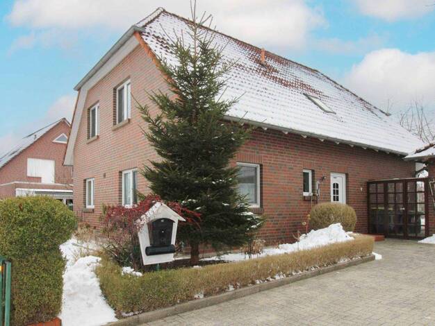 Sonstiges zum Kauf als Kapitalanlage geeignet 279.000 € 6 Zimmer 160 m² 663 m² Grundstück Baven Hermannsburg 29320