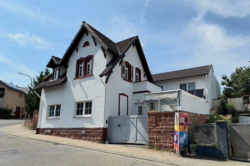 Einfamilienhaus zum Kauf 539.000 € 8 Zimmer 200 m²<br/>Wohnfläche 920 m²<br/>Grundstück Bad Dürkheim Bad Dürkheim 67098