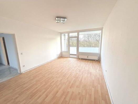 Wohnung zur Miete 560 € 3 Zimmer 78 m² 4. Geschoss frei ab sofort Steigerstr. 4 Hochheide Duisburg 47198